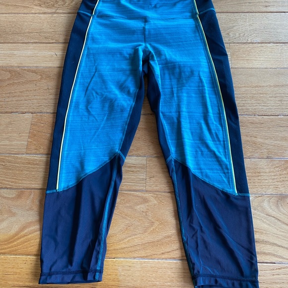 Zella Crop Legging Medium Navy Turquoise - Picture 2 of 4